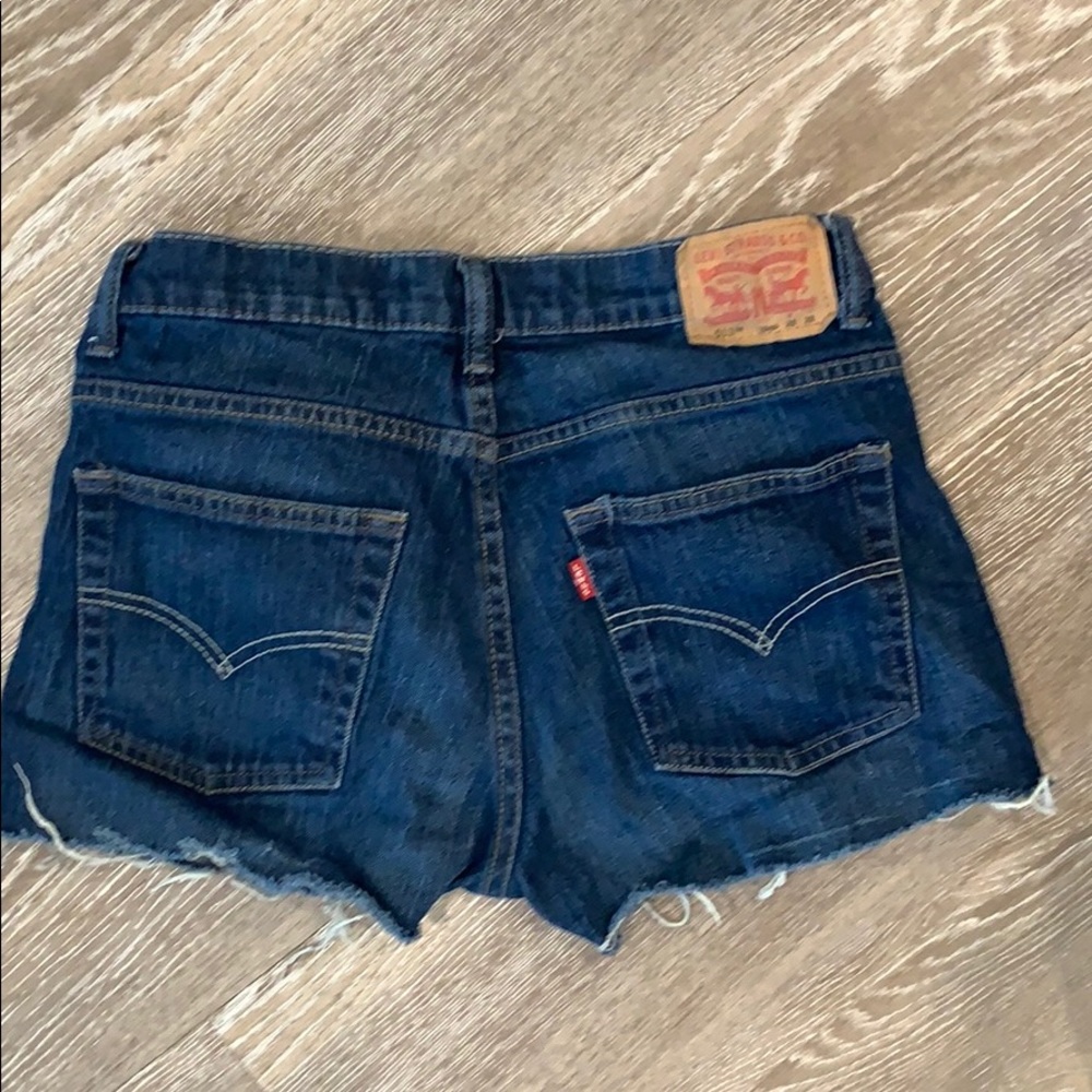 Levi’s shorts - Picture 2 of 6